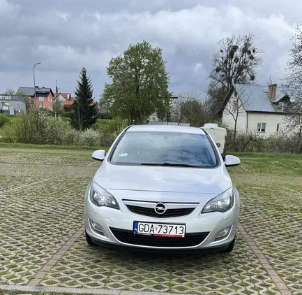opel Opel Astra cena 20000 przebieg: 214000, rok produkcji 2013 z Gdańsk